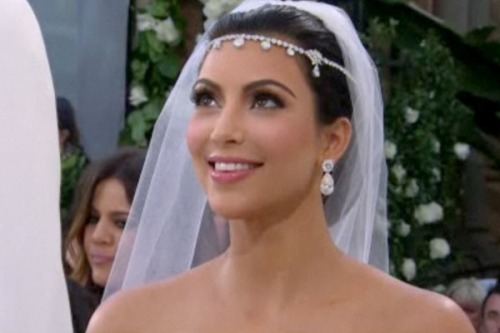 And of course Kim Kardashian had a similar style for her wedding